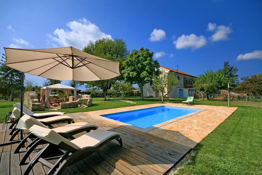 Holiday Home Casa Buscina Materada Rum bild